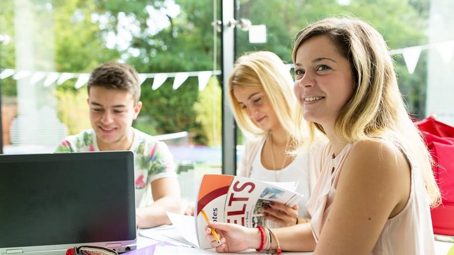 Cách tốt nhất để học tiếng anh khi vào đại học